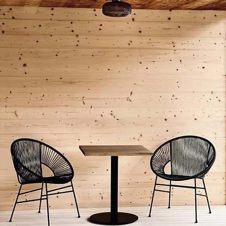 Hidden Retreats 1466 Edition * Reichenbach im Kandertal