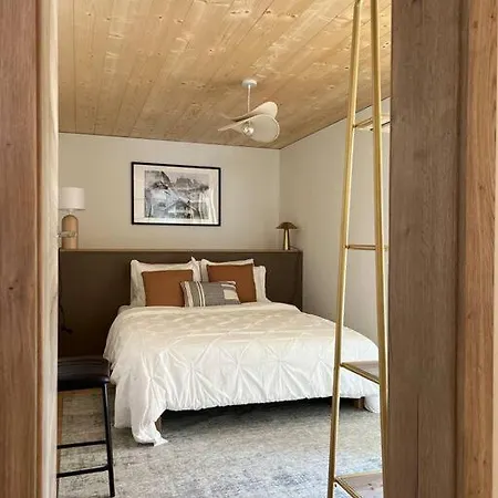 Hidden Retreats 1466 Edition Apartment