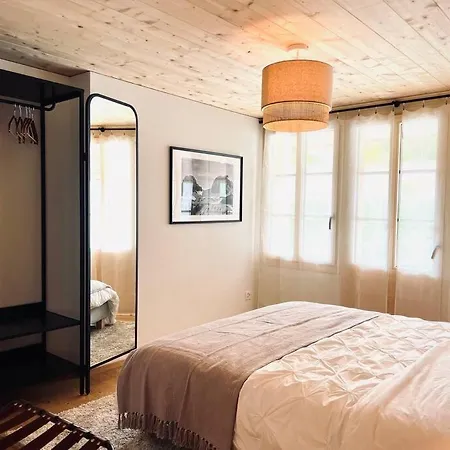 Hidden Retreats 1466 Edition