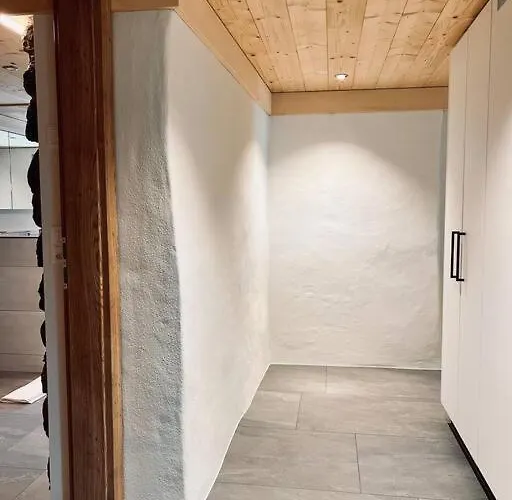 Hidden Retreats 1466 Edition Reichenbach im Kandertal