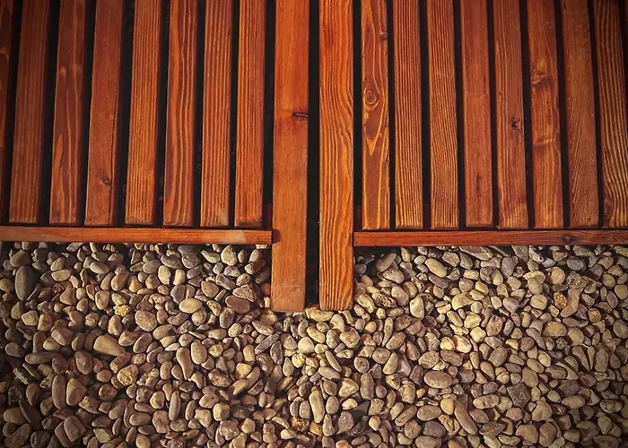 Daire Hidden Retreats 1466 Edition