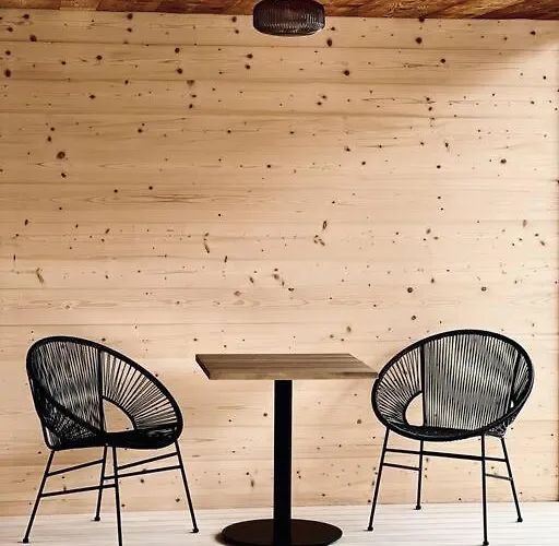 Hidden Retreats 1466 Edition * Reichenbach im Kandertal