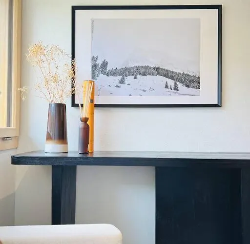 Hidden Retreats 1466 Edition