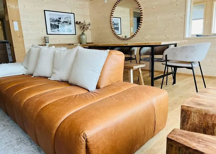 Hidden Retreats 1466 Edition Daire *