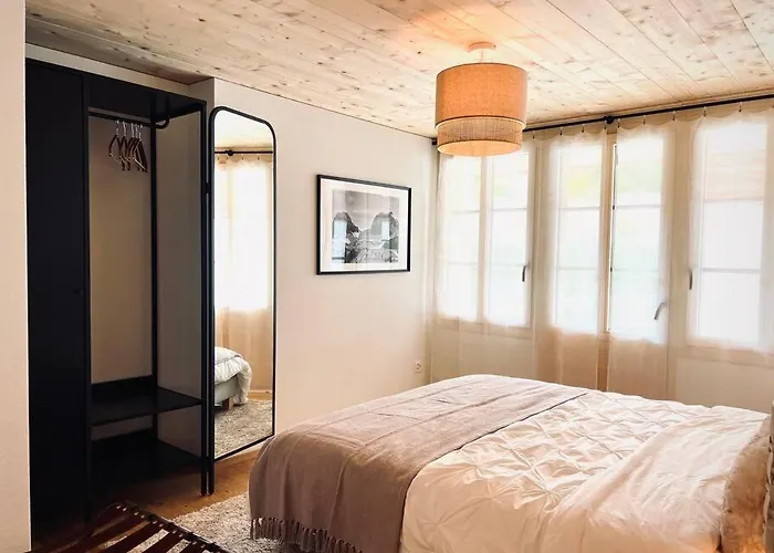 Hidden Retreats 1466 Edition