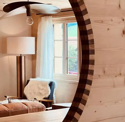 Hidden Retreats 1466 Edition Daire *