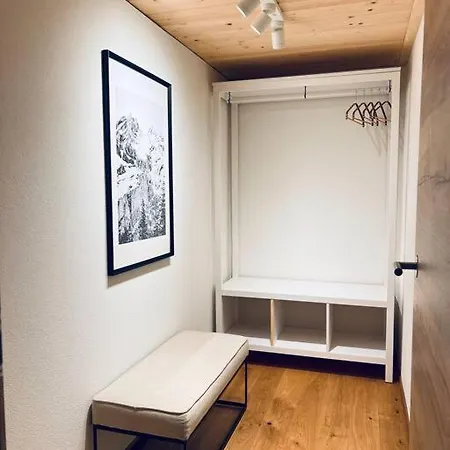 Hidden Retreats 1466 Edition * Reichenbach im Kandertal